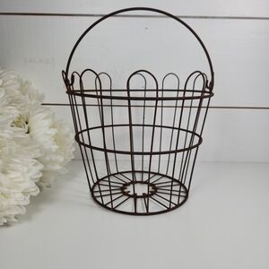 Antique Round Brown Wire Gathering Basket Rusty Wire Basket- Primitive Farmhouse